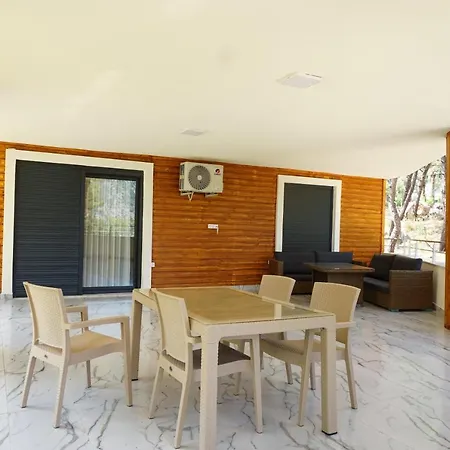 Villa Silyan